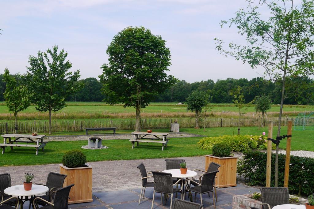 Oranje Hoeve Panzió Helenaveen Kültér fotó